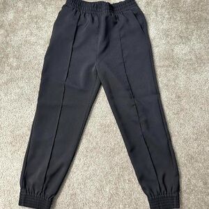 Shinestar Black Pintuck Joggers – Size Medium – Vertical Seam Detail
